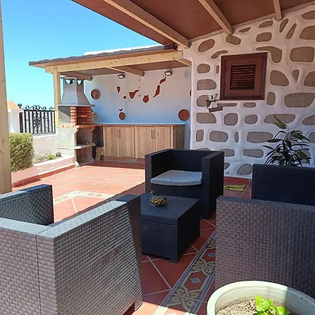 Casita Roque Nublo Holiday home *