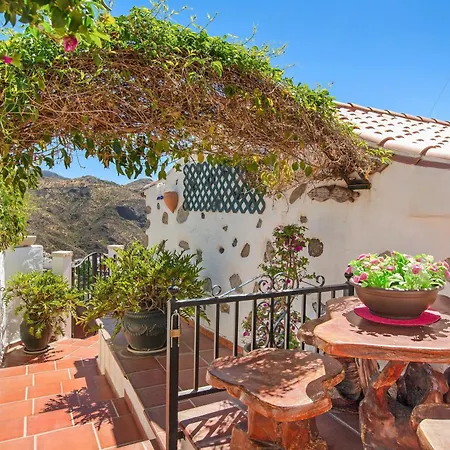 Holiday home Casita Roque Nublo