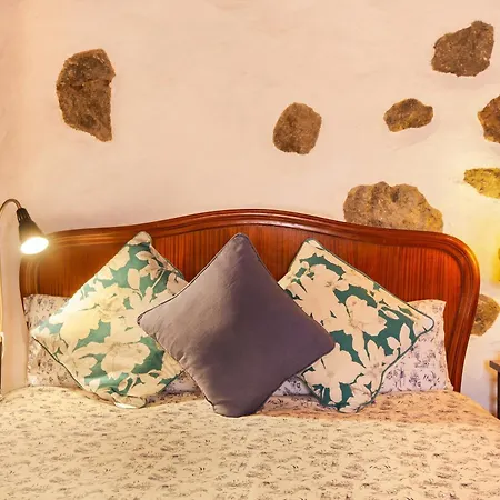 Holiday home Casita Roque Nublo *